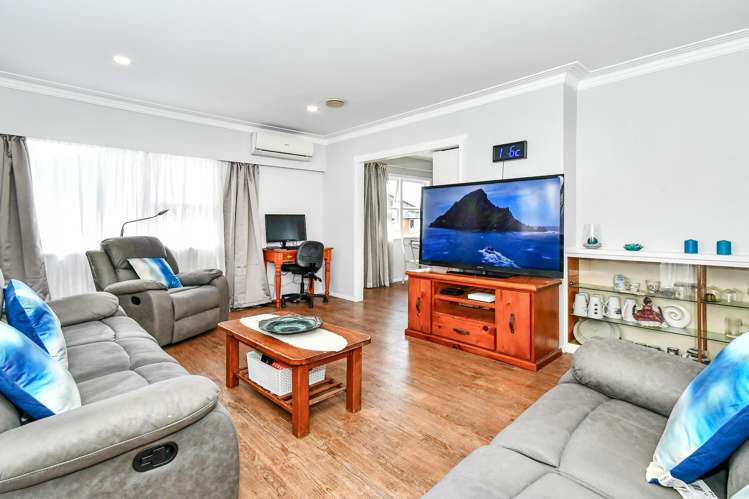 29 Halberg Street Papakura_8