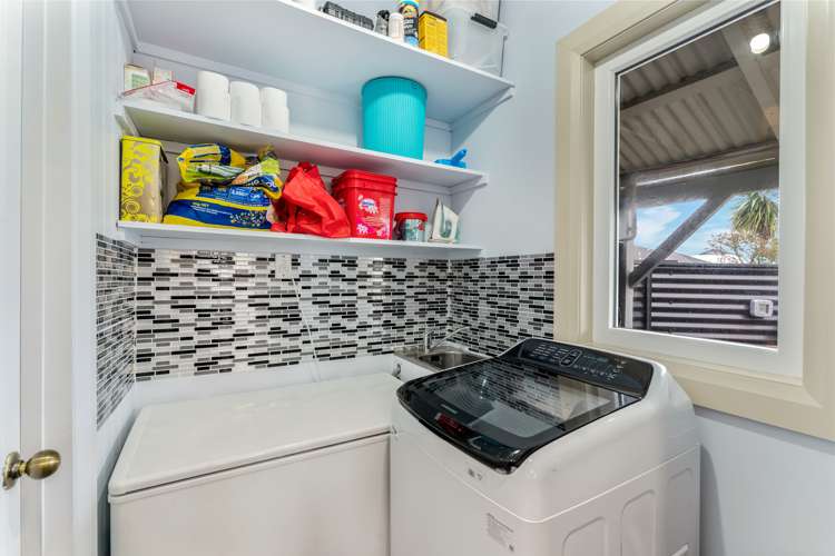 12 Crest Street Tainui_16