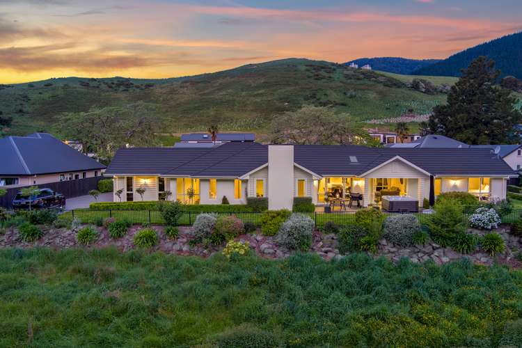 48 Sunningdale Drive Stoke_0