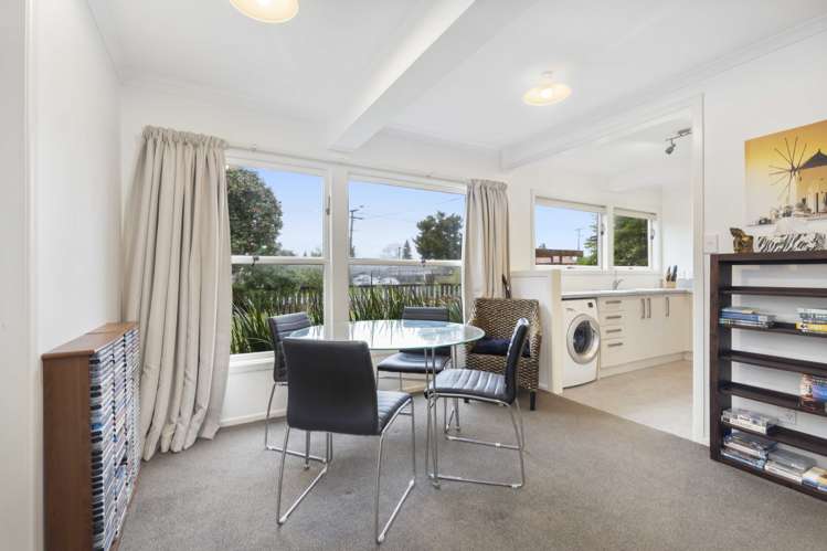 103 Cook Street Hamilton East_16