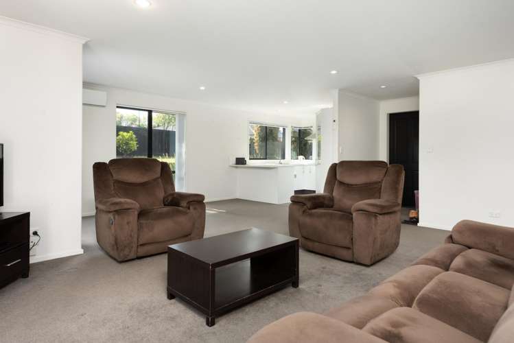 26 Annandale Drive Pyes Pa_1