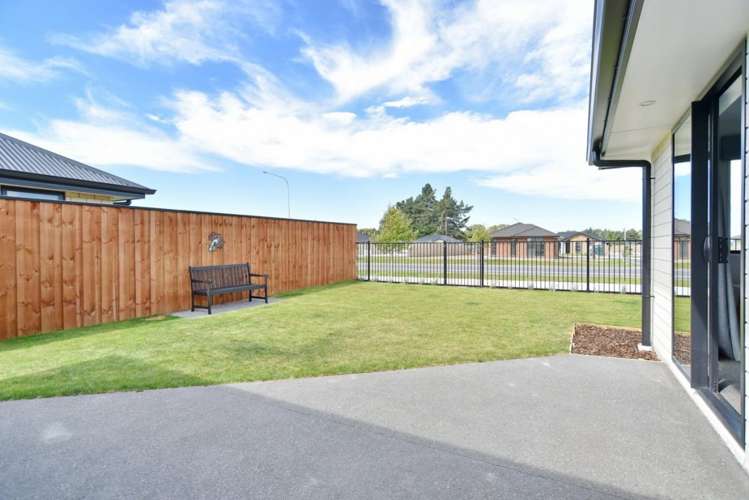 21 Quinn Crescent Woodend_17