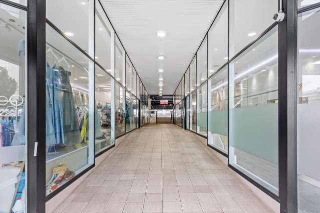 178 Broardway Newmarket_3