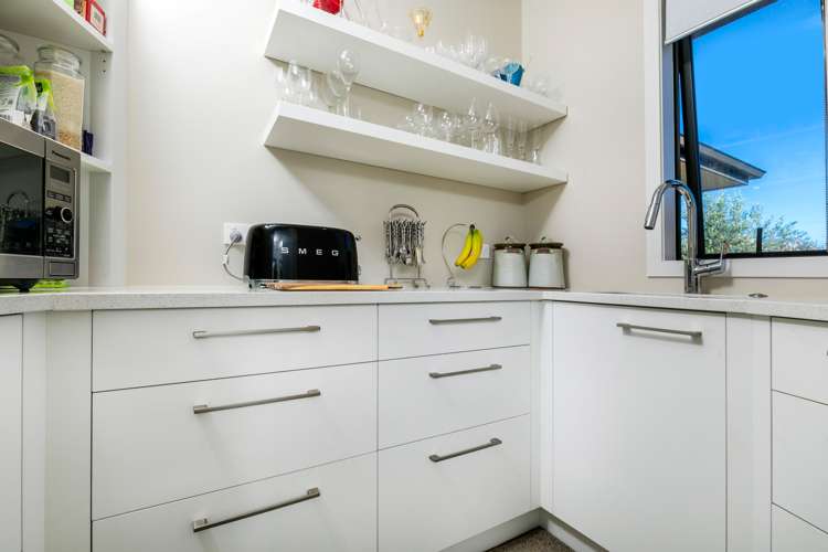 6 Traffic Road Greenhithe_6