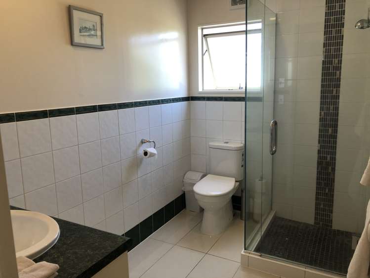 2/18 Auckland Road Saint Heliers_13