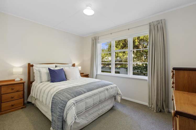 9 Huia Grove Elderslea_14