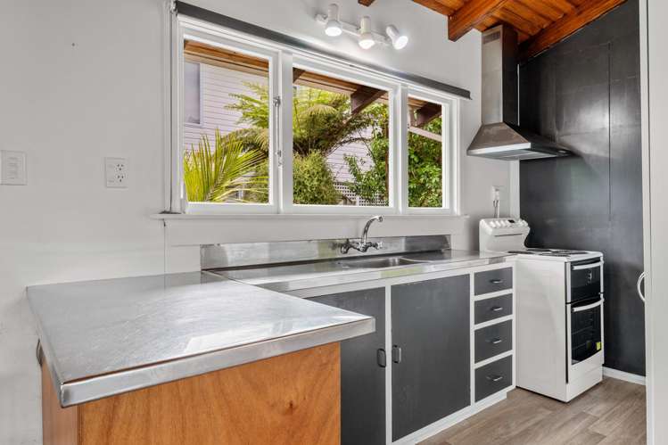 46 Beach Road Waikawa_14