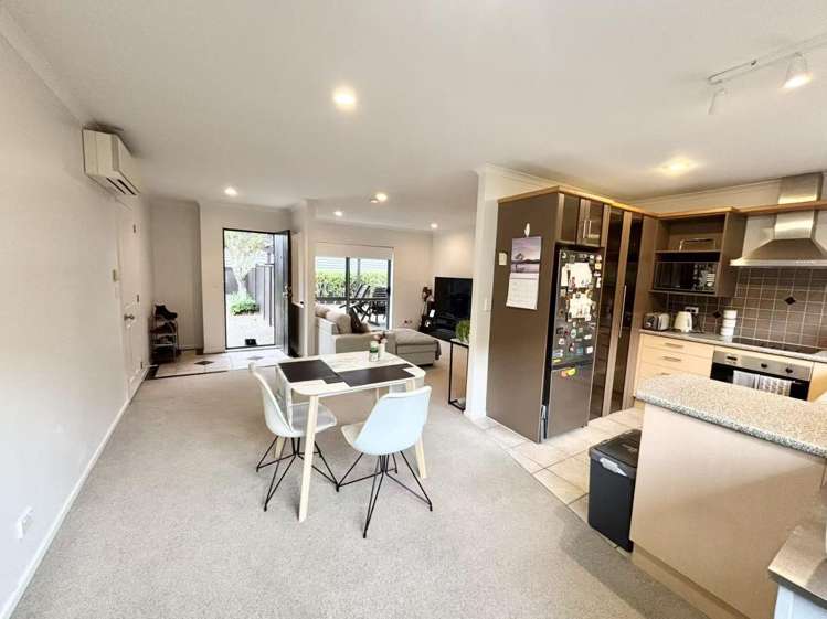 32 Rush Creek Drive Westgate_7