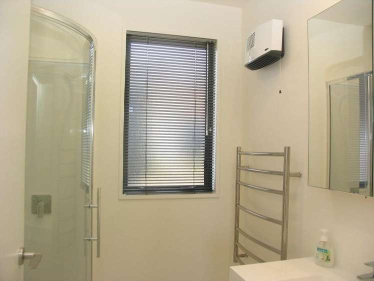 8/67 Andrews Road Queenstown_6