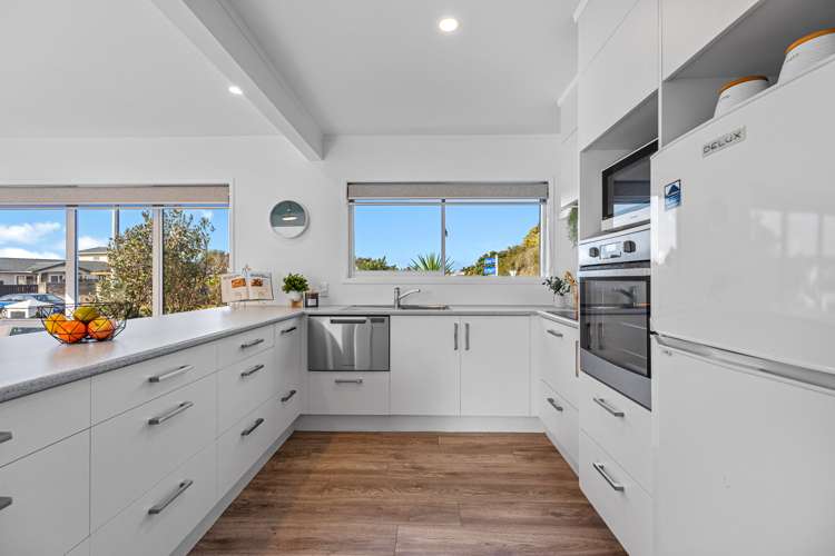 7a Seaspray Drive Mount Maunganui_3