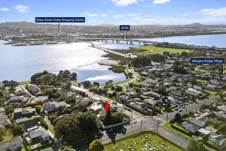 14 Woodward Avenue Mangere Bridge_17
