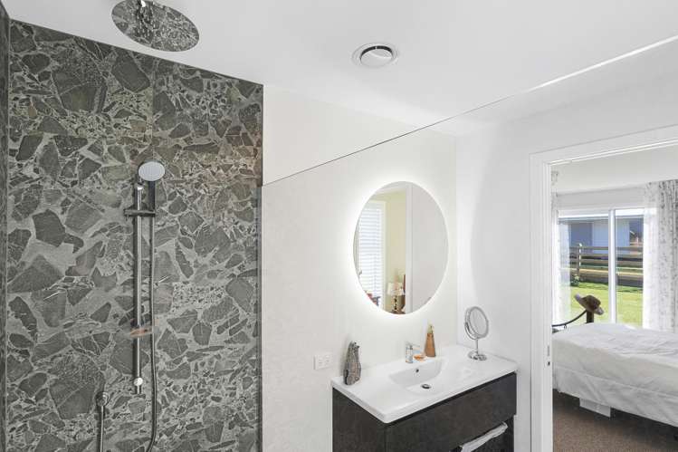 79 Miro Street Lansdowne_16