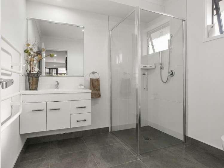 38 Pengover Avenue Leamington_9