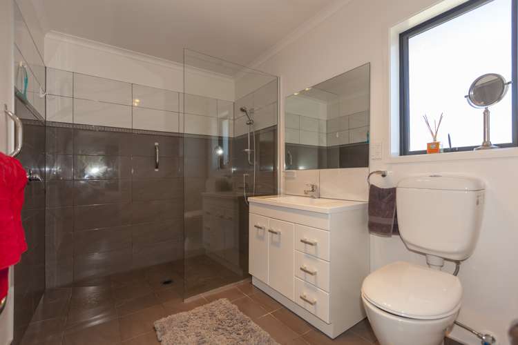 27 Telford Way Raumati Beach_13