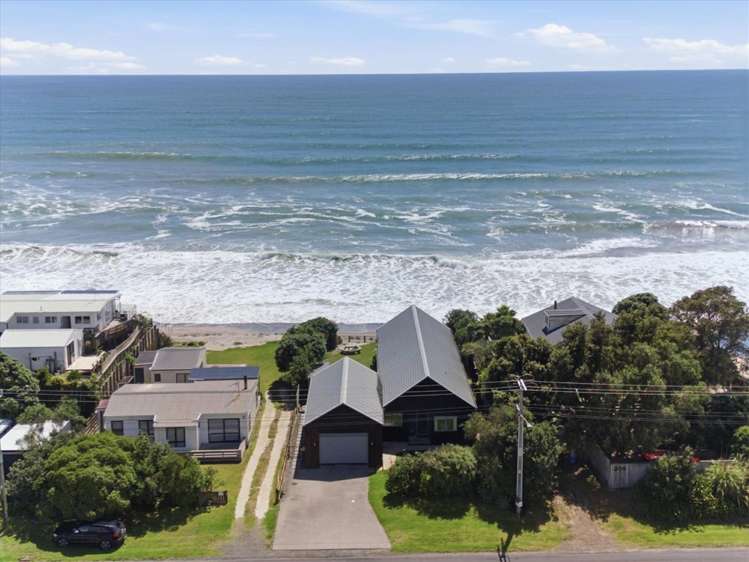 211 Pukehina Parade Pukehina Beach_35