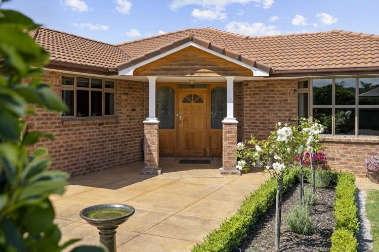 148 Amelia Place Leamington_20