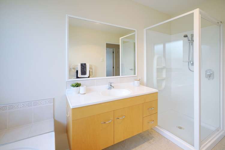 6 Delta Way Woolston_11