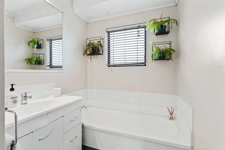 17 Emery Place Papamoa_13