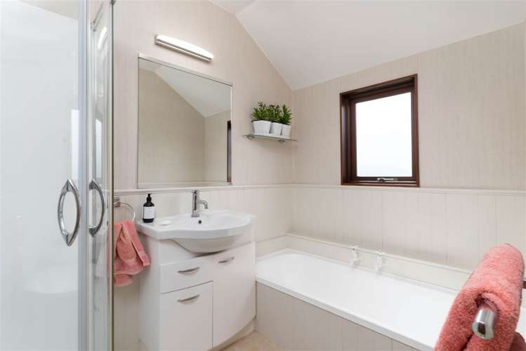 113 Willow Park Drive Opaki_13