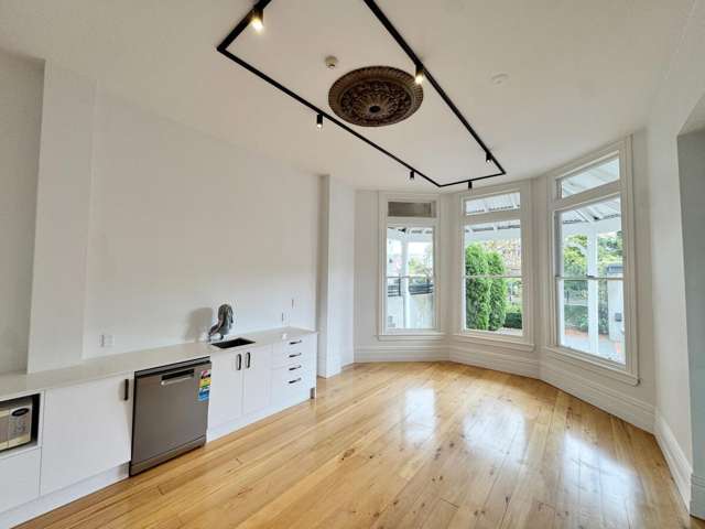 290 Montreal Street City Centre_4