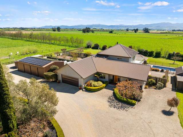 Tararua Views & Lifestyle to Love