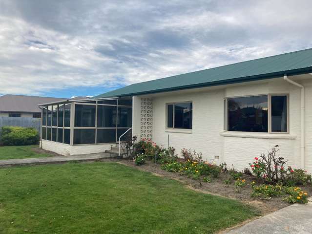 Spacious 3-Bedroom Home Close to Town – Available Now