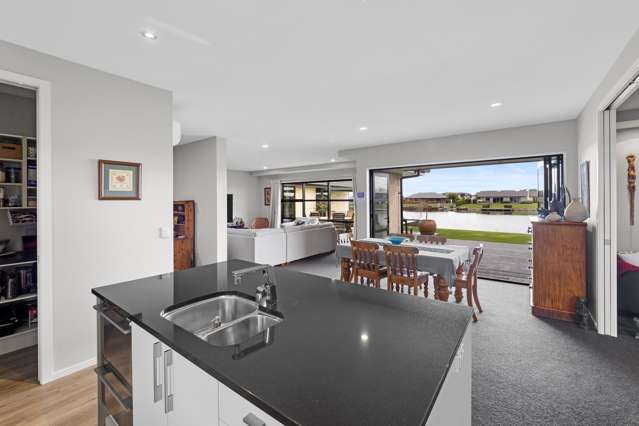 6 Trent Place Lake Hood_3