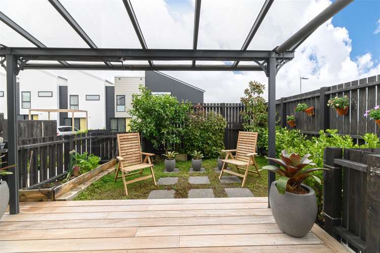1/25 Sidney Wallingford Way Hobsonville_13