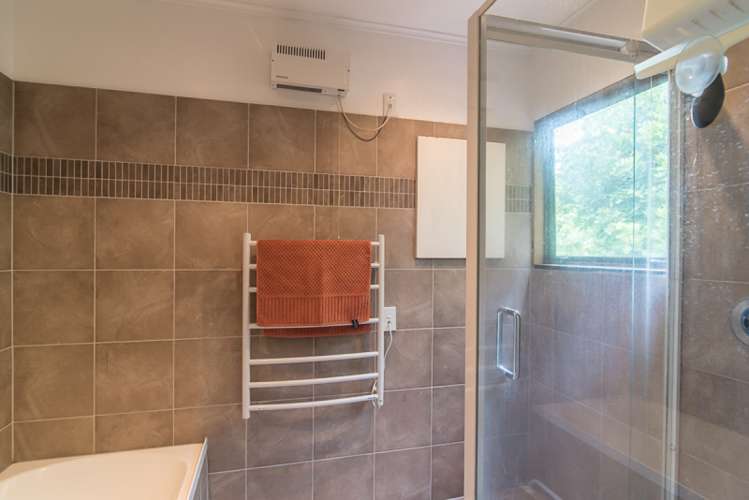 15 Knights Grove Otaki_27