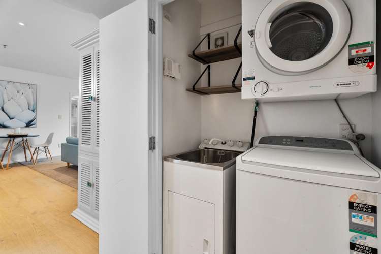 2D/44 Aitken Terrace Kingsland_11