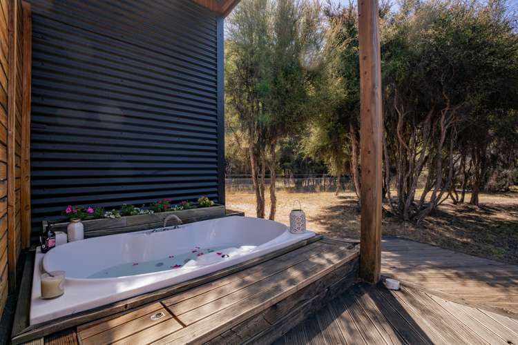 14b Old Racecourse Road Albert Town_10