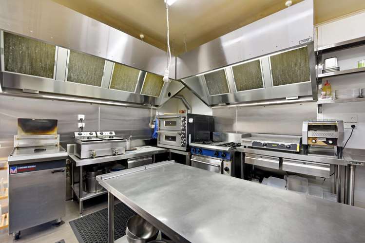 84 Main Road Tapawera_11