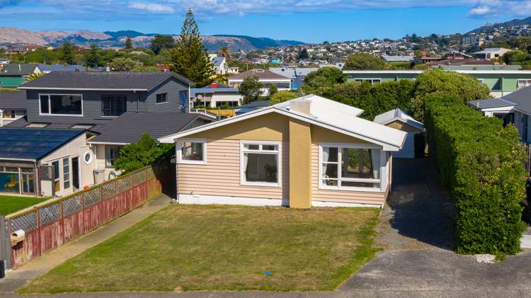 3 Terrace Road Titahi Bay_2