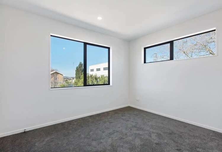 24E Lincoln Park Avenue 11410_5