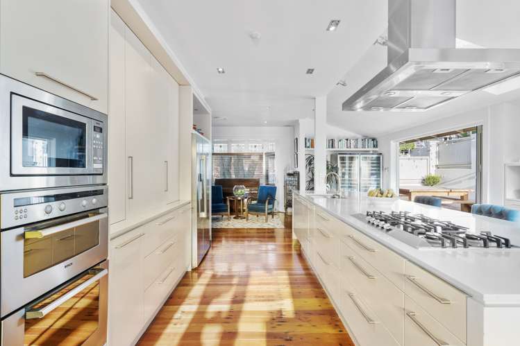 1 Toroa Terrace Mount Albert_17