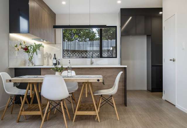 8/16 Binsted Road New Lynn_2