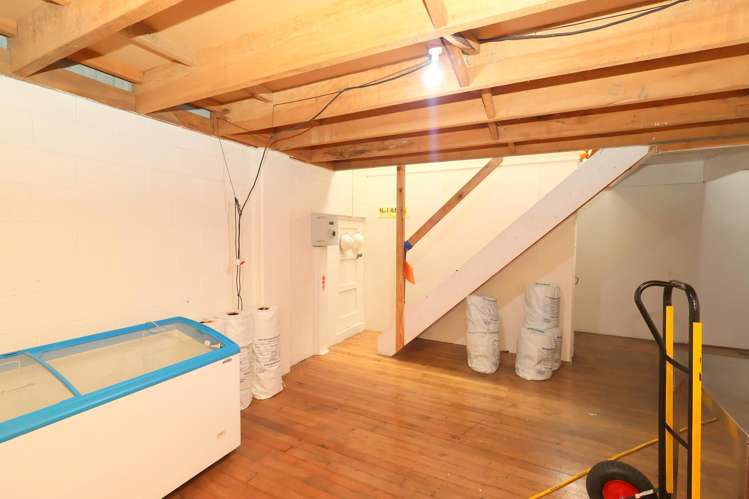 4 Foreshore Road Bluff_13