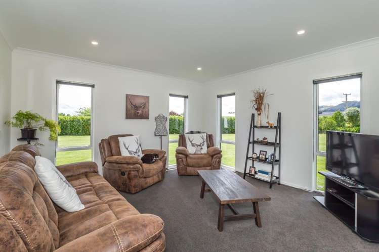 33 Wakefield Road Levin_14