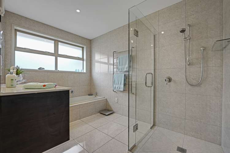 11 Murray Becroft Avenue Henderson Valley_21