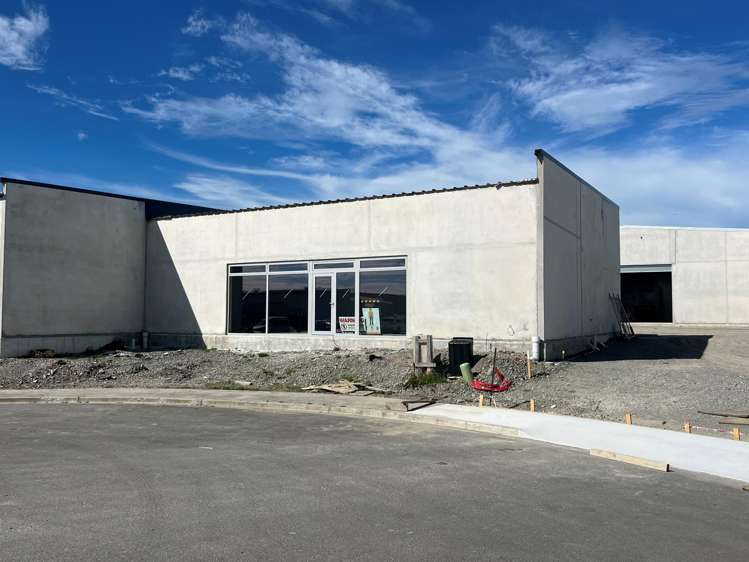 6/8 Lake Bryndwr Lane_0