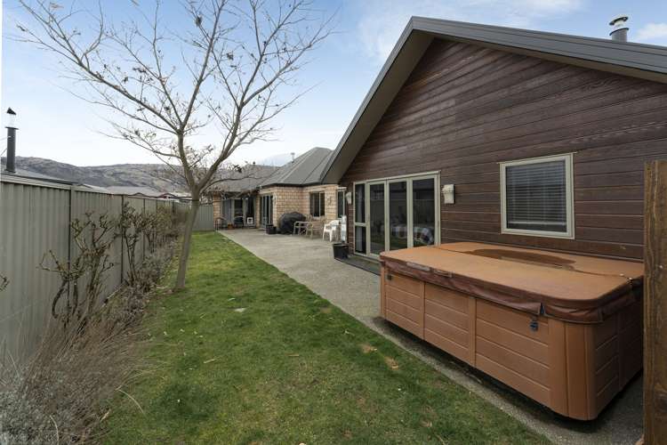 2 Elizabeth Place Clyde_23