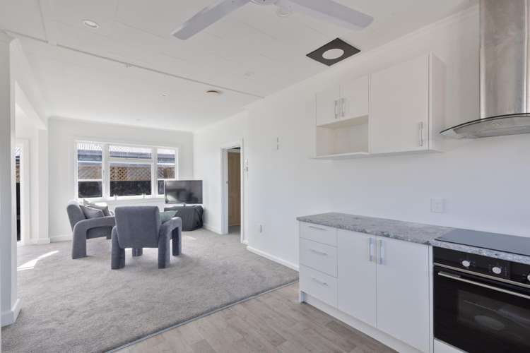 256 Breezes Road Aranui_2
