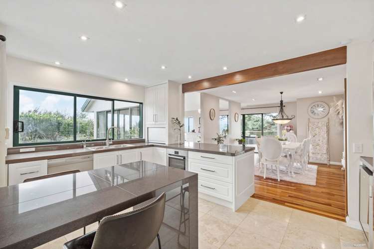 1 Whangaparaoa Road Red Beach_14