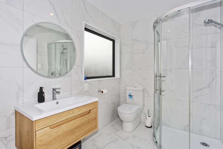 8/55 Great South Road Papakura_16