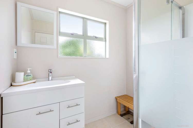 8a Glenorchy Street Glen Eden_8