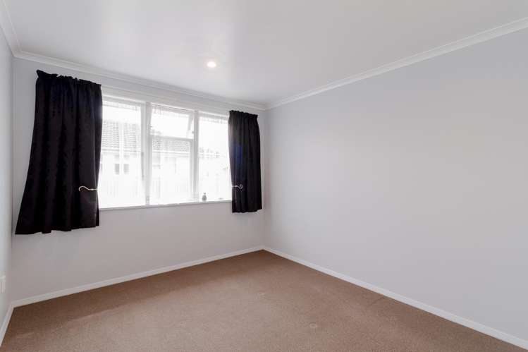 9 McLaren Crescent Onekawa_7