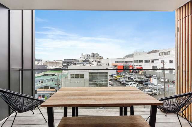 305/12 Mackelvie Street Grey Lynn_1