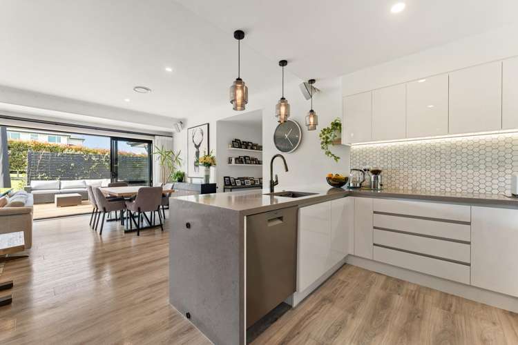 8 Manuel Road Silverdale_5