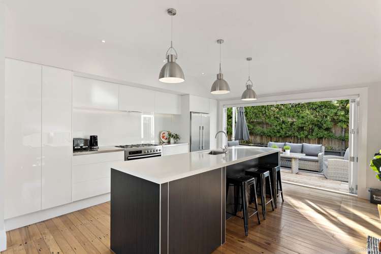 24 Ngatiawa Street One Tree Hill_6