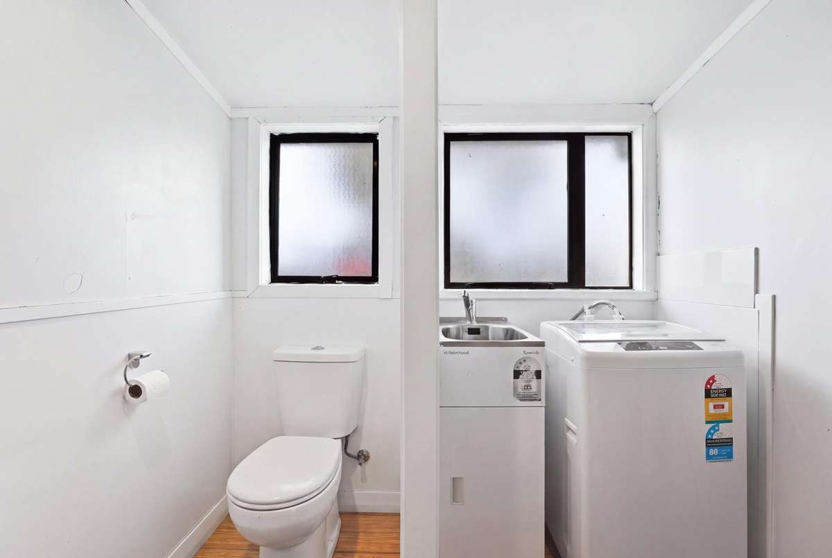75 Keith Street_4
